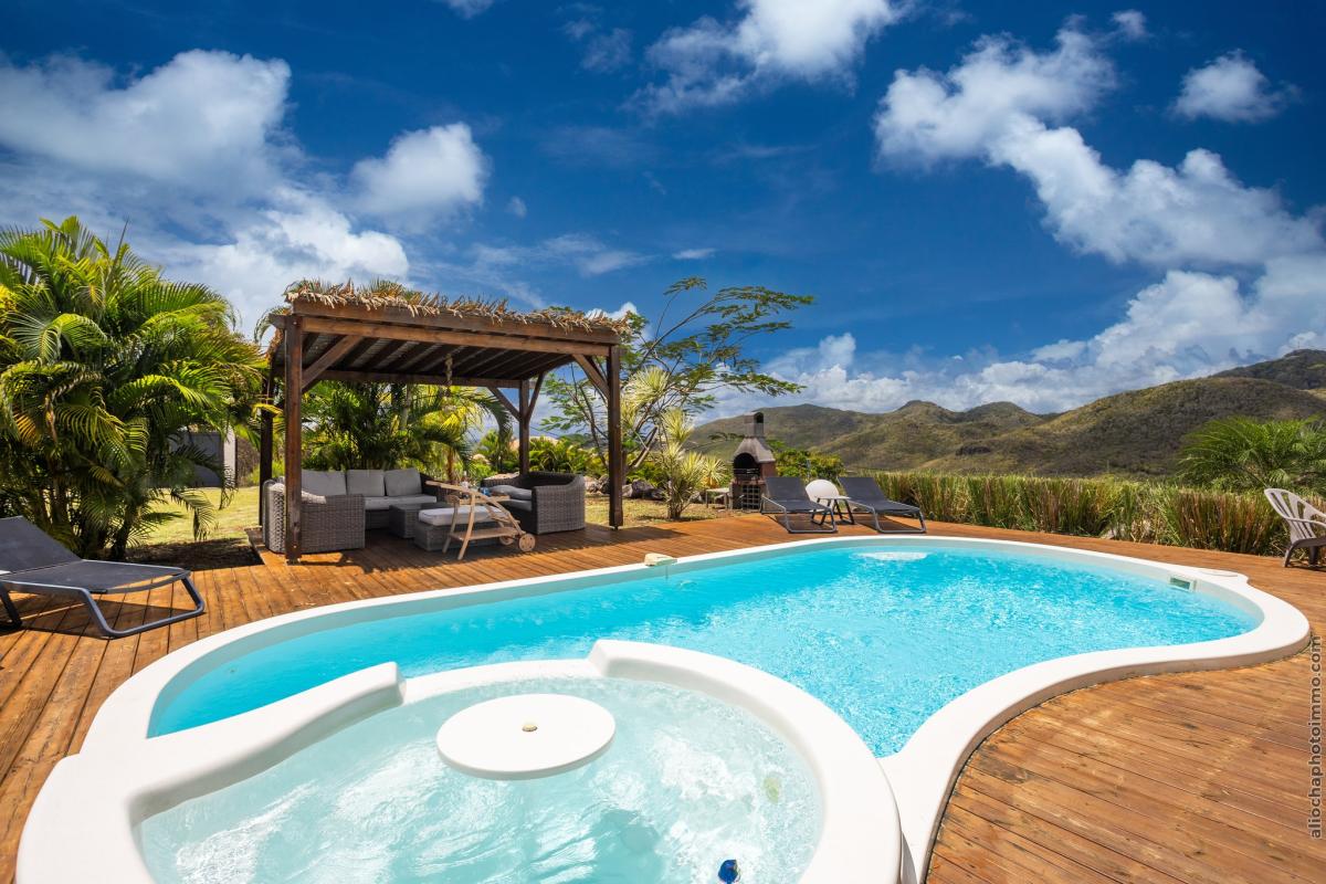 Location 5 chambres Martinique Anse d'Arlet - vue piscine 2